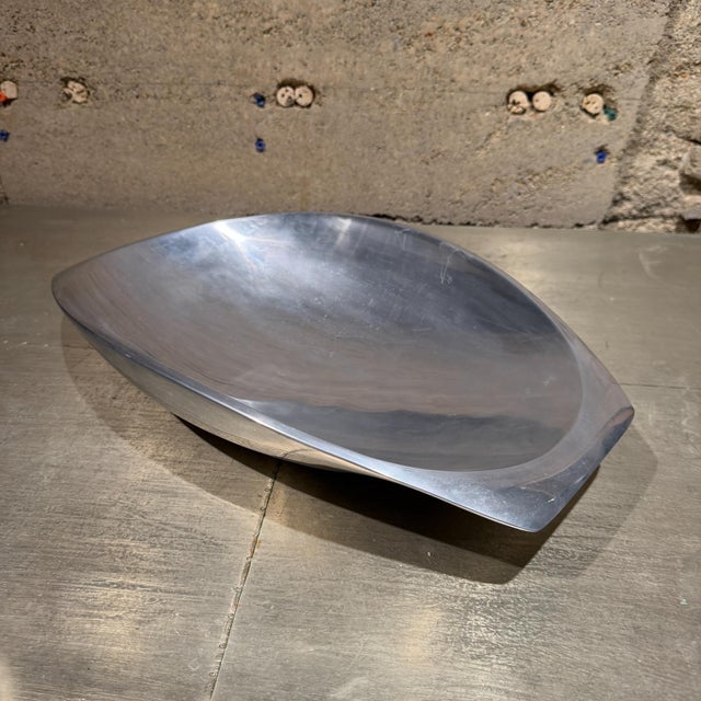 Nambé Butterfly Bowl Mid-Century Modern Serving Dish Richard K. Thomas For Sale - Image 9 of 11