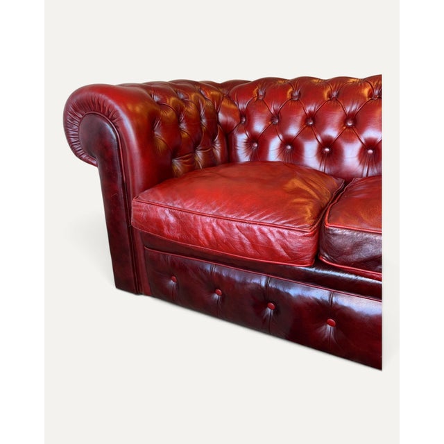 Late 20th Century Chesterfield 3-Seater Sofa in Oxblood Leather, 1980s For Sale - Image 5 of 7