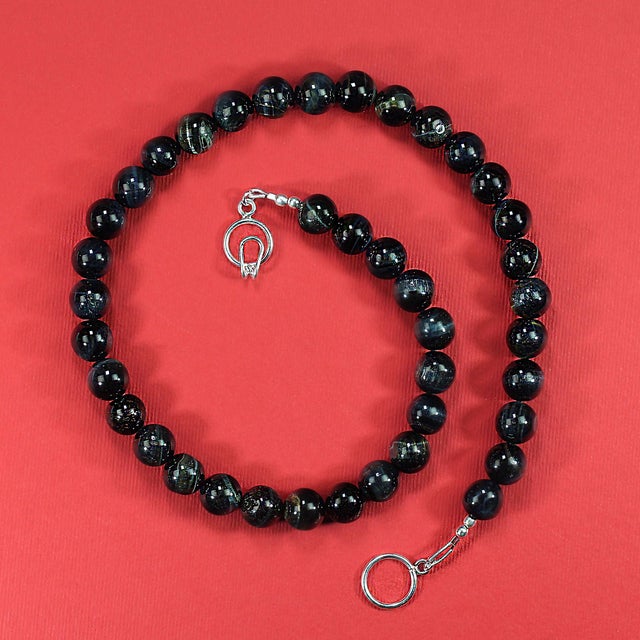 Ajd 17 Inch Optical Gray/Blue Tiger's Eye 10 MM Necklace For Sale - Image 4 of 5