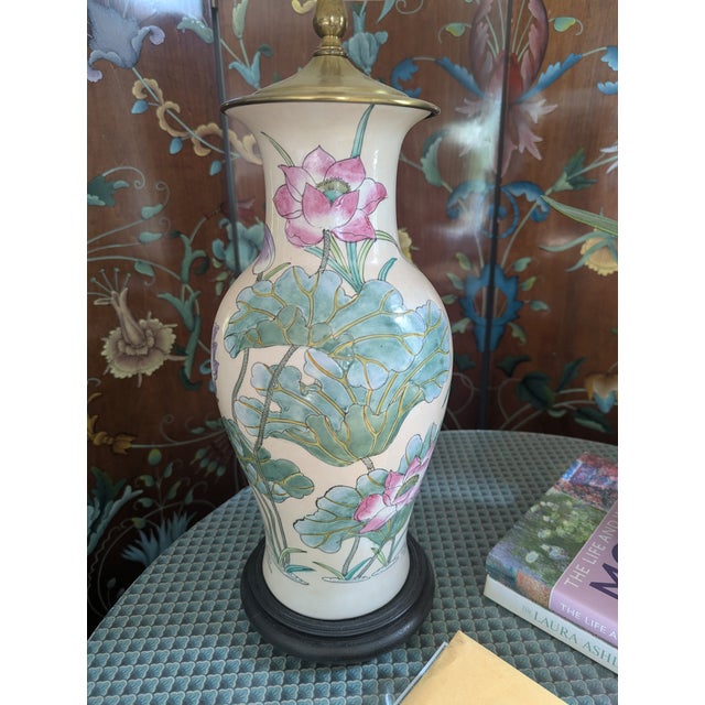 Antique Chinoiserie Porcelain Enamel Lotus Flower Vase Lamp For Sale In Charlotte - Image 6 of 18