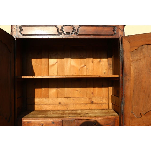 19th Century French Provincial Louis XV Walnut Armoire Cabinet For Sale - Image 4 of 13