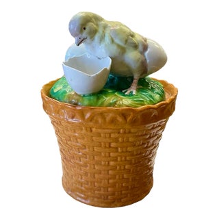 Early 20th Century Staffordshire Hatching Chick Lidded Porcelain Basket For Sale