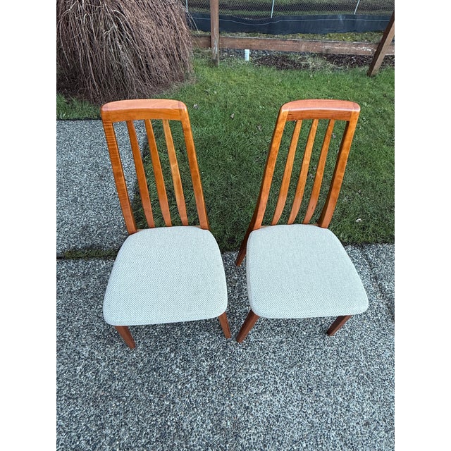 Mid-Century Modern 1990s Mid Century Modern Danish Teak Dining Chairs For Sale - Image 3 of 7