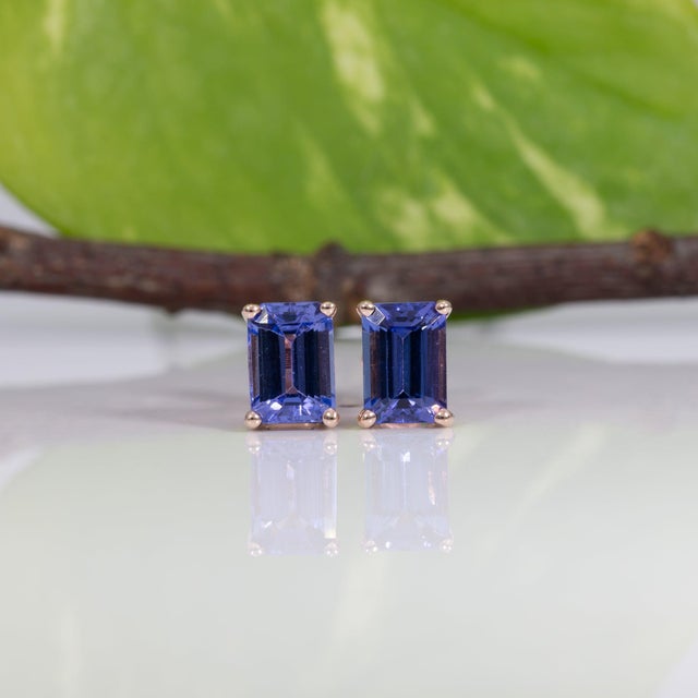 Aaa Tanzanite Solitaire Studs, Emerald Cut 7x5mm - Fine Solid 14k Gold, Pair For Sale - Image 4 of 8