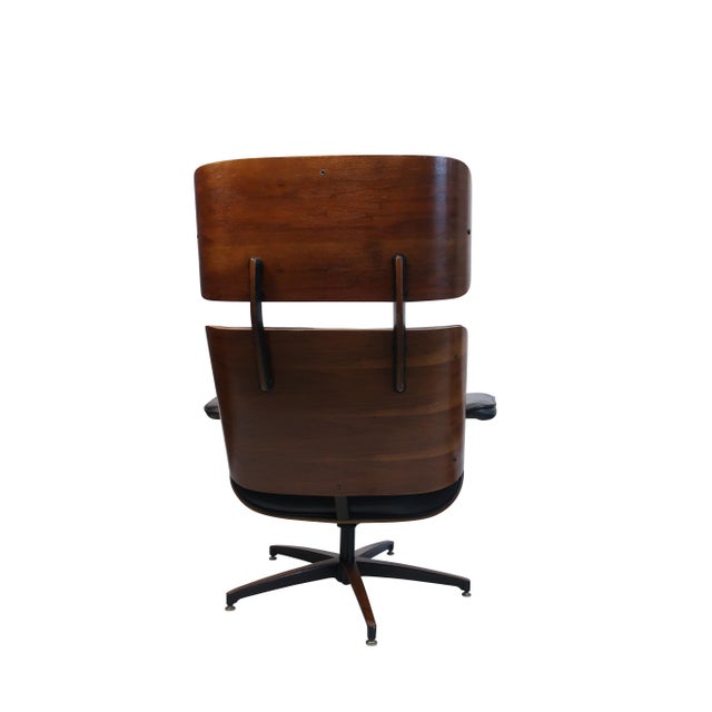 Mid 20th Century Walnut and Black Leather Lounge Chair Ottoman Attributed to PLycraft For Sale - Image 9 of 18