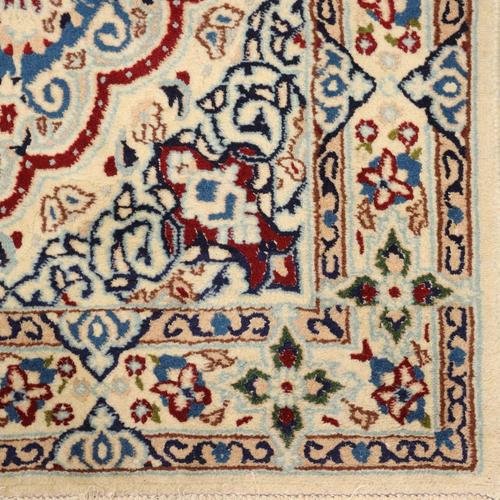 Middle Eastern Nain Rug in Wool For Sale - Image 6 of 10