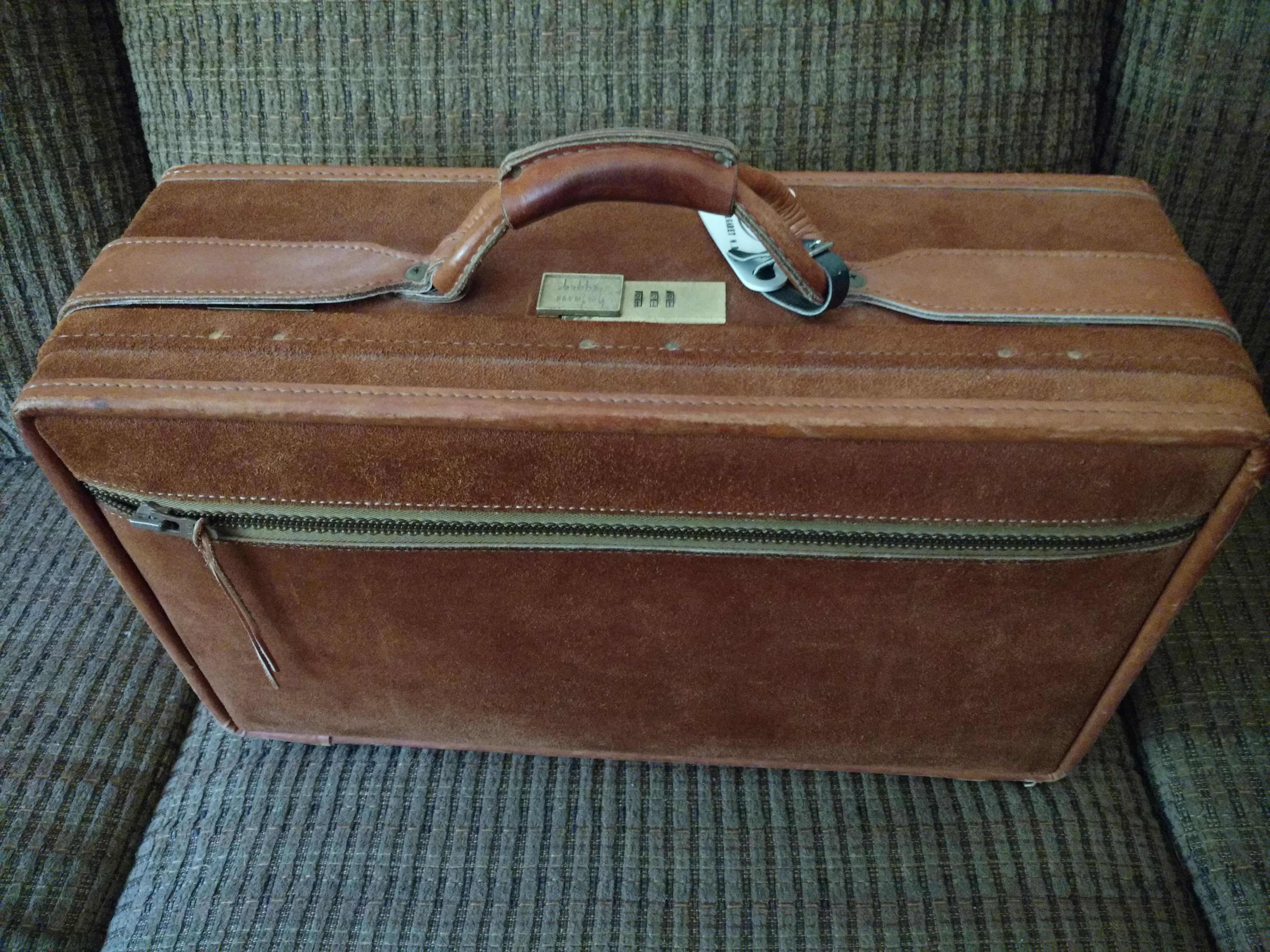 vintage hartmann luggage value