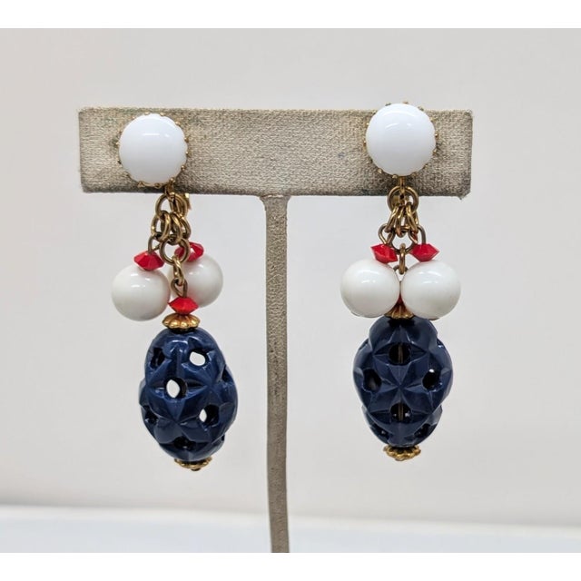Mid-Century Modern Vintage 1960s Signed Hobé Blue, White & Red Beaded Drop Clip Earrings- 2 Pieces For Sale - Image 3 of 8