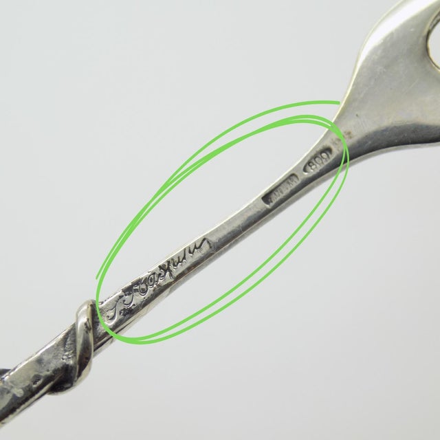 Silver Vintage Italian Handmade Genuine Silver Cocktail Fork with Grape by Raspini Gioielli, 1990s For Sale - Image 8 of 12