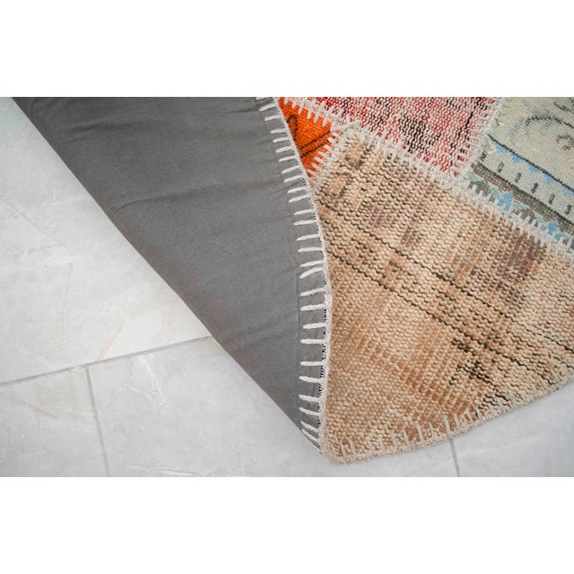 Earthy Colors Turkish Round Rug Hand Knotted Handstitched Living Room Entry Decor - 4'11" Diameter For Sale - Image 18 of 18