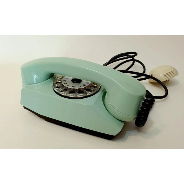 Plastic Mid-Century Modern Telephone from Safnat Milano, 1970s For Sale - Image 7 of 7