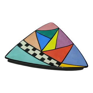 Vintage 1980s Memphis Hand Painted Pottery Boomerang Tripod Catchall Tray For Sale