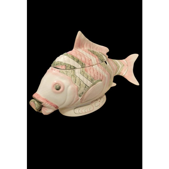 Vintage Italian Ceramic Large Pink Green Fish Form Regency Soup Tureen Covered Serving Dish For Sale In West Palm - Image 6 of 14
