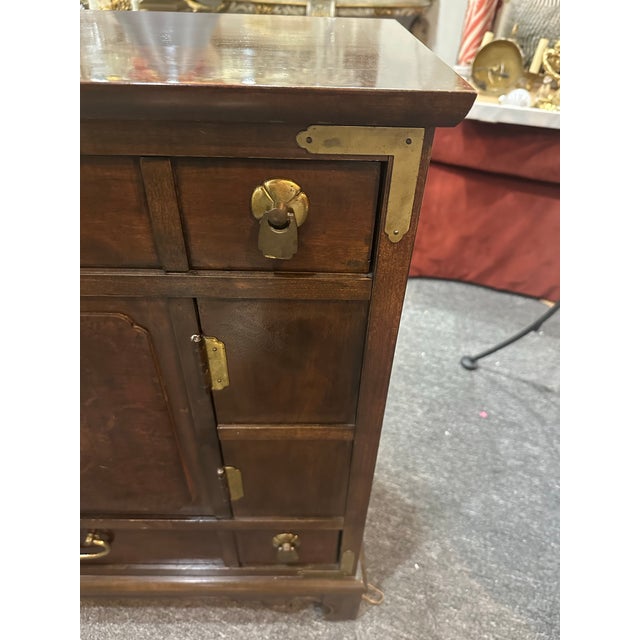 Thomasville Hollywood Regency Chinoiserie Commode For Sale - Image 9 of 12