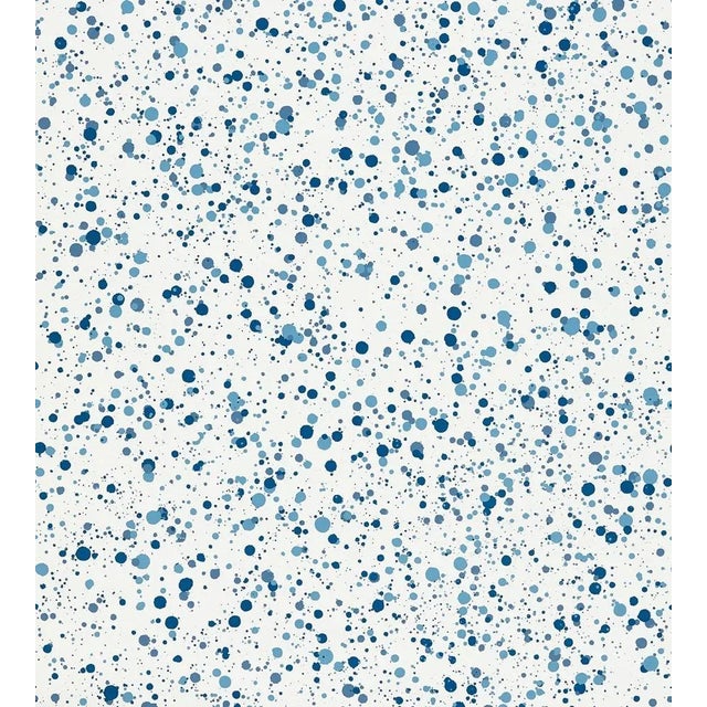 Contemporary Hinson for The House of Scalamandré Spatter Wallcovering, Navy on White For Sale - Image 3 of 3