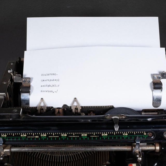 Art Deco Antique Underwood Typewriter No.6 c.1933 For Sale - Image 3 of 7