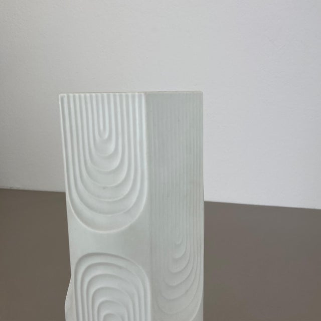 Ceramic Large Op Art Biscuit Porcelain Vase from AK Kaiser, 1970s For Sale - Image 7 of 16