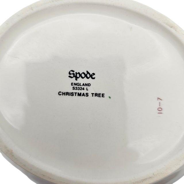 Vintage Spode Christmas Tree 48 Oz Water Pitcher, England For Sale - Image 10 of 10