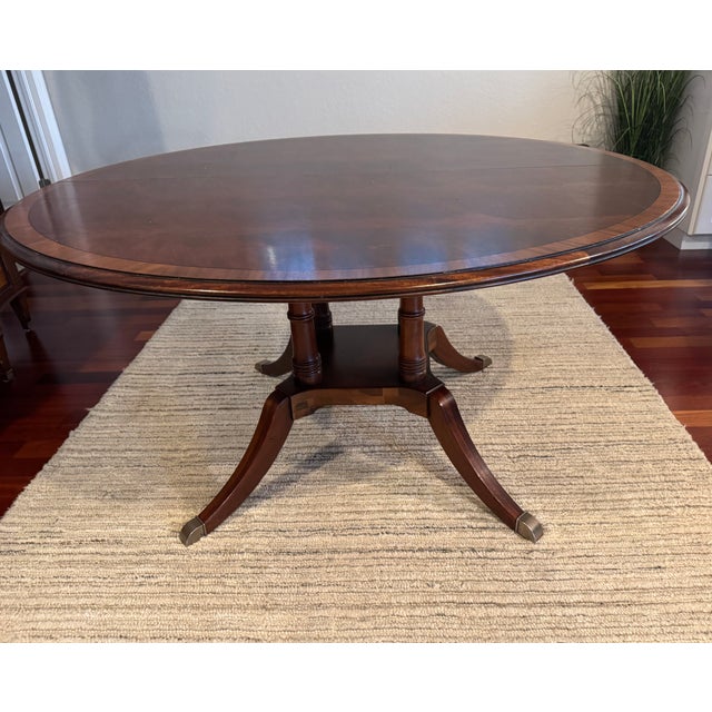 Traditional Ethan Allen Mahogany Round Dining Table With Leaf Insert For Sale - Image 3 of 3