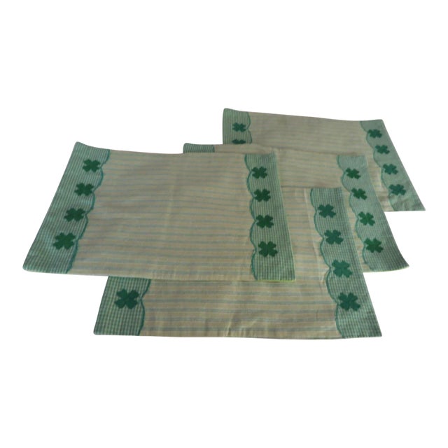 1990s Jahara St Patricks Day Irish Shamrock Green Gingham Appliqued Placemats- Set of 4 For Sale