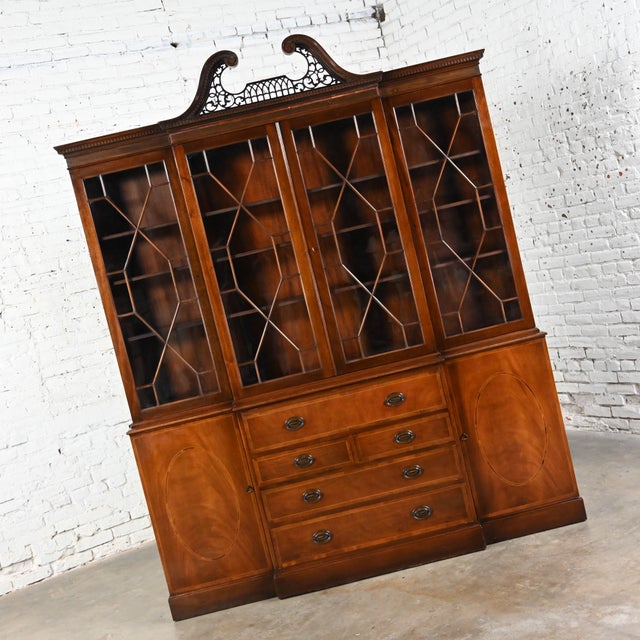 Mid 20th Century Chinese Chippendale Baker Furniture Mahogany