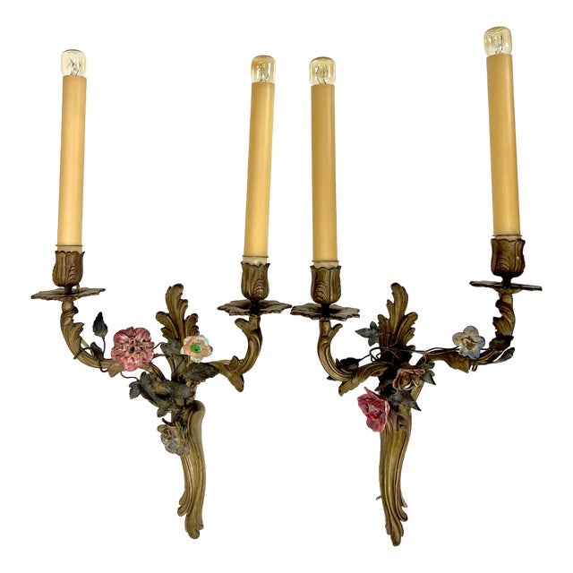 Brass and Tole Floral Wall Sconces, France, 1940s, Set of 2 For Sale