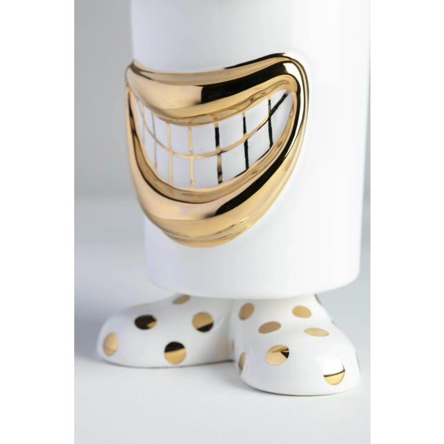 A multipurpose container becomes a strange creature and an emotional object with an iconic personality. Starting from the...