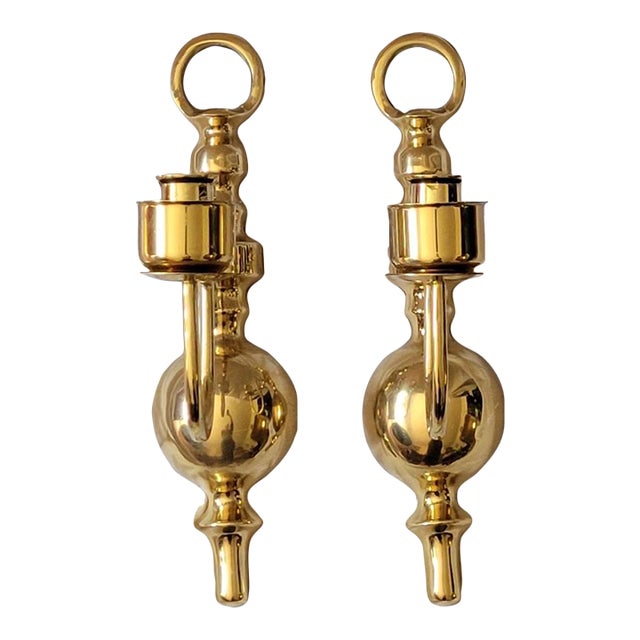 Pair of Vintage Georgian Revival Brass Wall Sconces For Sale
