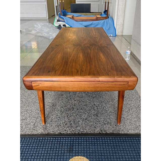 Mid-Century Modern 1960s Danish Modern Rosewood Coffee Table by Johannes Andersen For Sale - Image 3 of 10