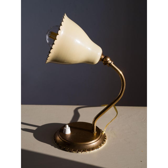Vintage Brass Table Lamps with Enameled Corolla Lampshades, 1950s, Set of 2 For Sale - Image 11 of 15