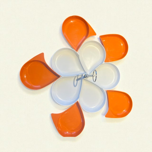 Vintage Orange Snack Bowls, 1960s, Set of 6, in Very Good conditions. Designed 1960 to 1969