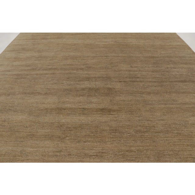 Late 20th Century Oversized Contemporary Textural Sari Silk Rug in Beige by Rug & Kilim, India For Sale - Image 5 of 10