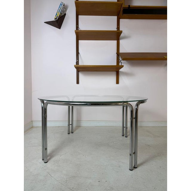 Round Coffee Table in Glass and Chrome For Sale - Image 4 of 11