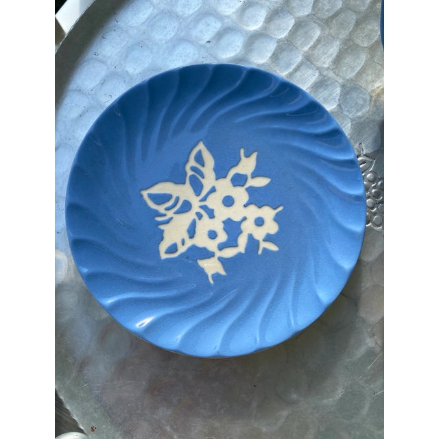 English 1940s Harker Pottery Tiff Blue Cameoware Coupe Salad Plate Single For Sale - Image 3 of 6
