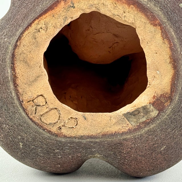 1980s Ruth Dian Pumphrey Untitled Towering Ceramic Sculpture in Deep Brown For Sale - Image 9 of 9