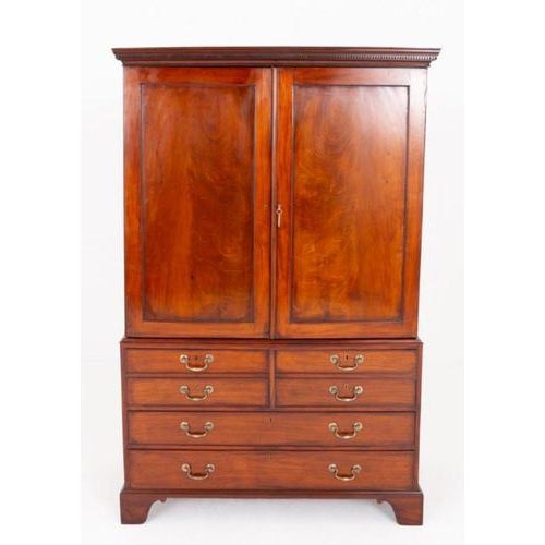 Georgian Linen Press Mahogany Wardrobe, 1800 For Sale - Image 4 of 4