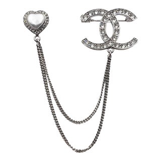 Chanel Brand New Silver CC crystal Heart Pin Link Brooch For Sale
