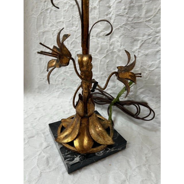 1950s Italian Gilt Tole Table Lamp Mid Century For Sale - Image 5 of 12