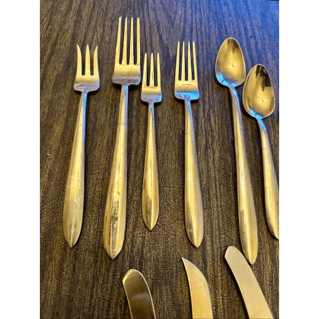 Vintage Tony’s Gems Stainless Steel 134 Pieces 12 Person Flatware Set For Sale - Image 10 of 12
