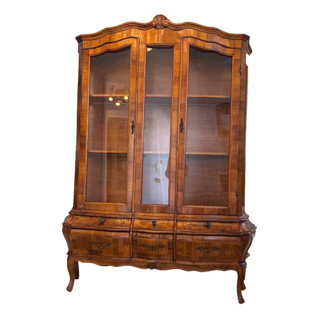 Baroque Style Display Cabinet in Inlaid Walnut, 1980s For Sale