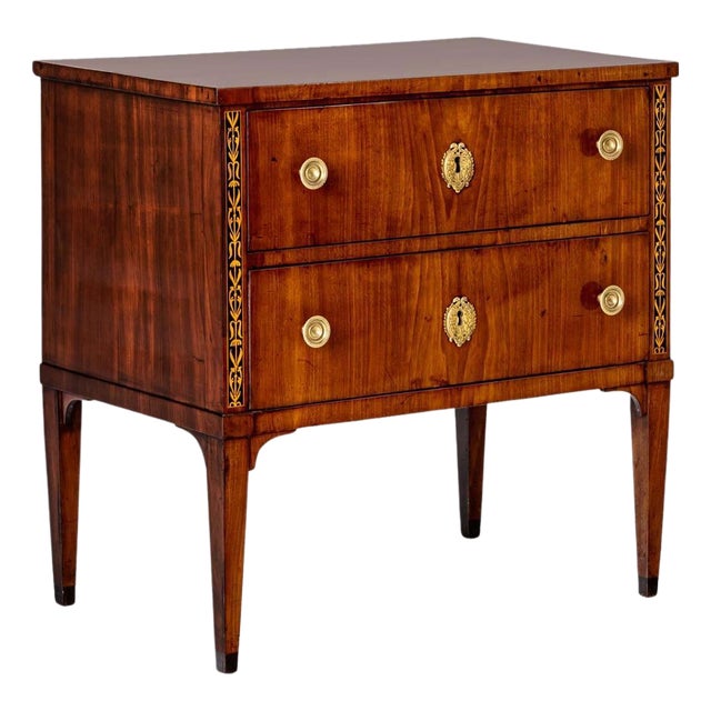 Neoclassical Chest of Drawers, early 19th Century For Sale
