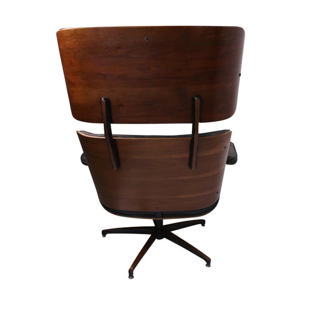 Mid 20th Century Walnut and Black Leather Lounge Chair Ottoman Attributed to PLycraft For Sale - Image 14 of 18