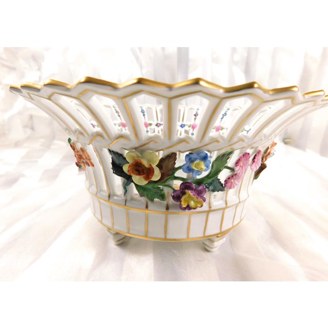 1930s Round Dresden Reticulated Bowl For Sale - Image 5 of 7