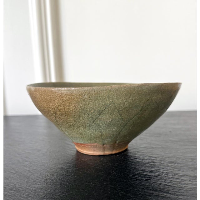 Brown Celadon Ceramic Lotus Bowl Korean Goryeo Dynasty with Tomobako For Sale - Image 8 of 15