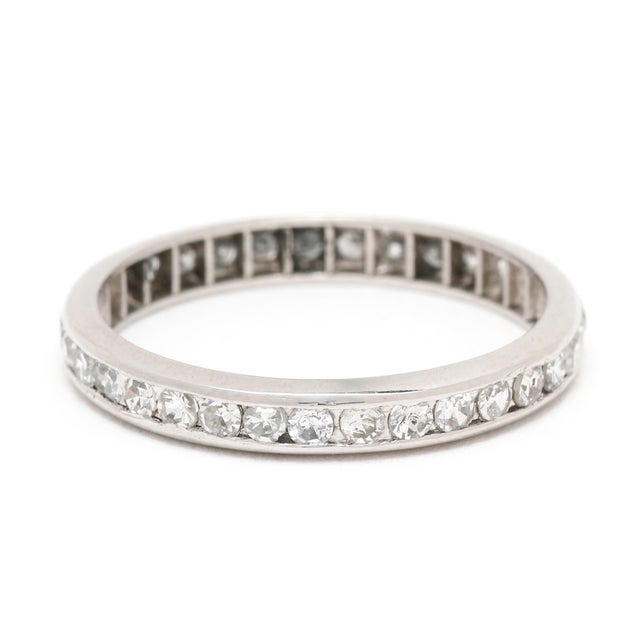 Stones: diamonds, 33 stones single cut round 1.6 mm approximately .50 total carats F-G color, VS2-SI2 clarity Ring Size...