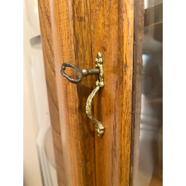 Early 20th Century Antique Oak Curved-Glass China Cabinet For Sale - Image 5 of 9