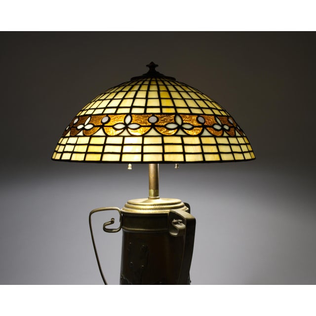 American Arts and Crafts Copper and Brass Vase Table Lamp With Leaded Glass Shade, Attributed Stickley Brothers, Circa 1903 For Sale - Image 3 of 9