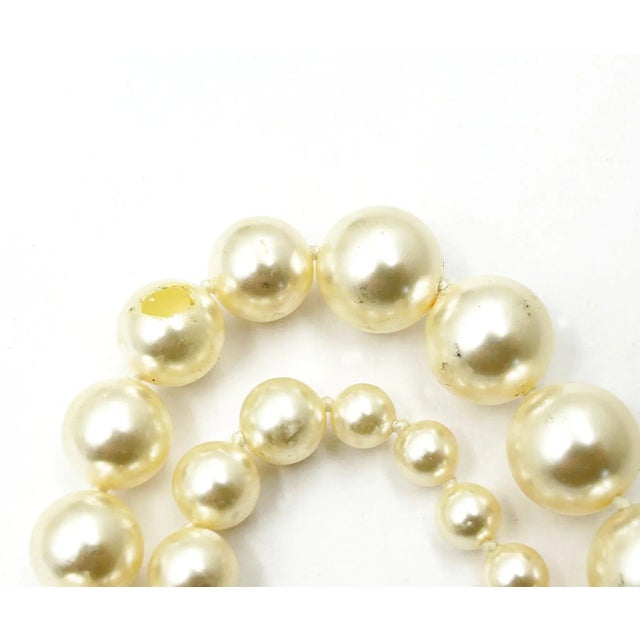 2020s Chanel Gold CC Pearl Short Pearl Necklace For Sale - Image 5 of 5