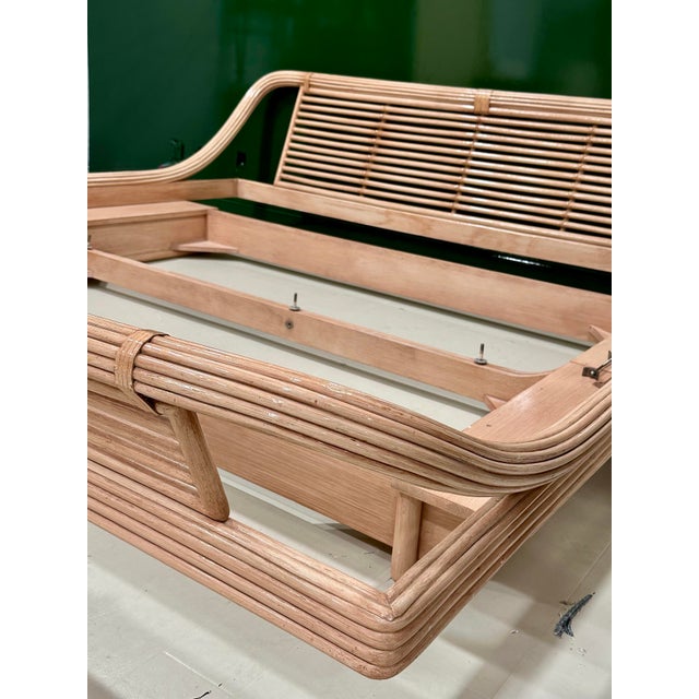 Champagne 1980s Attributed to Roche Bobois Maugrion France Rattan Platform Bed – Eastern King – Sculptural Modern Coastal For Sale - Image 8 of 12