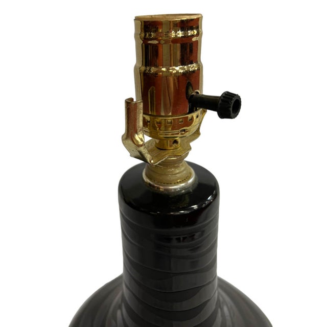 Alvino Bagni Mid-Century Black Weave Pottery Table Lamp After Alvino Bagni For Sale - Image 4 of 9